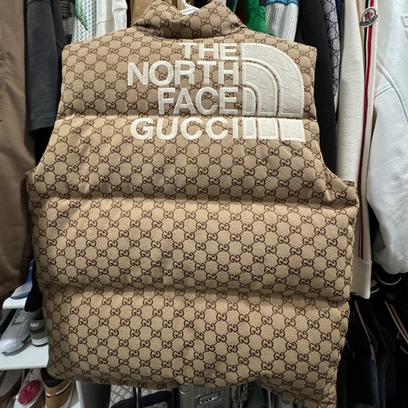 GUCCI X SUPREME VEST - Picture 2 of 3